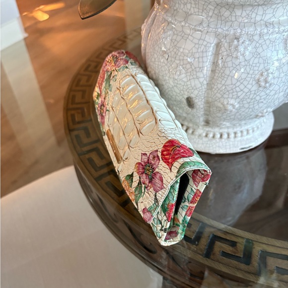 🤍🧡BRAHMIN MULTI SALINGER FLORAL CROC EMBOSSED LEATHER CONTINENTAL WALLET!🤍🧡 - Picture 4 of 6
